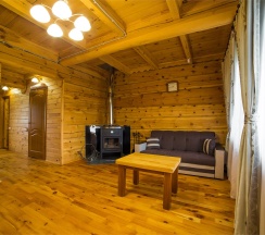 Царское Шале с Маралами в Басаргино