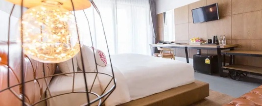 Двухместный Aurico Over the Pool с балконом 2 отдельные кровати в Aurico Kata Resort & Spa