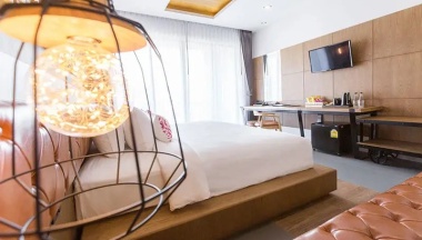 Двухместный Aurico Over the Pool с балконом 2 отдельные кровати в Aurico Kata Resort & Spa