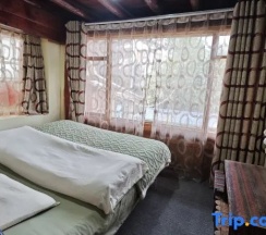 Двухместный номер Standard двуспальная кровать в Up In The Air Youth Hostel