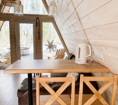 Коттедж Standard с красивым видом из окна в Deep Lake House