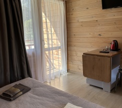 Двухместный номер с двуспальной кроватью с видом на горы в Чекаго