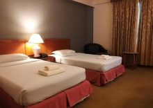 Двухместный номер Deluxe 2 отдельные кровати в Songphanburi Hotel