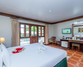 Номер Superior в Erawan Hotel