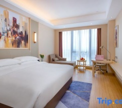 Номер Deluxe в Changxing Vienna International Hotel