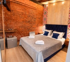 Бюджетный двухместный номер с одной двухспальной кроватью (Мансарда) в H29