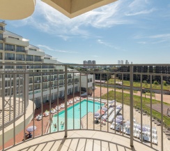 Номер Семейный в Европа