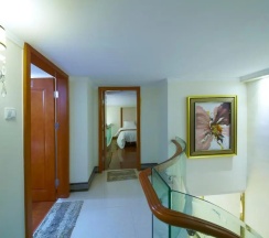 Люкс Executive с 3 комнатами в Louidon Mega Duplex Apartment - Beijing Rd