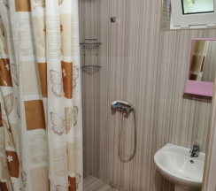 Трёхместный номер Standard с балконом в Гостевой дом