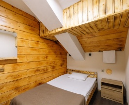 Бюджетный одноместный номер без окна в Тундра