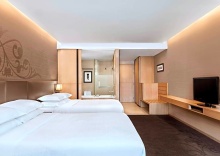 Двухместный номер Deluxe двуспальная кровать в Four Points by Sheraton Bangkok, Sukhumvit 15