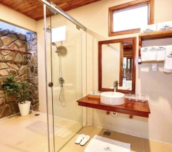 Номер Семейный V Deluxe в Golden Topaz Resort