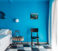 Бирюзовый двухкомнатный в Blaga house design dacha