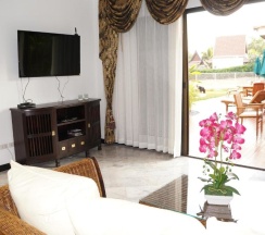 Вилла Deluxe с 4 комнатами в VIP Chain Resort Pool Villa