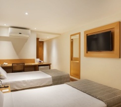 Трёхместный номер Standard в Windsor Palace Copacabana