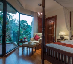 Двухместный номер Standard c 1 комнатой двуспальная кровать в Angkor Palace Resort & Spa