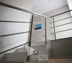 Коттедж с балконом и с красивым видом из окна в Новая волна