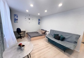 Апартаменты Риконе на улице Геологоразведчиков в Тюменской области