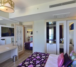 Семейный номер Standard с видом на море в Azura Deluxe Resort & Spa