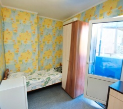 Двухместный номер Улучшенный с балконом 2 отдельные кровати в Ninel