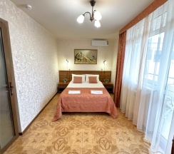 Двухкомнатный семейный четырехместный с балконом и доп местом (4 этаж) в Атриум