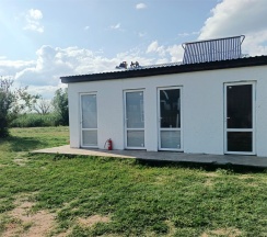 Остров Семейная в КаспияДом