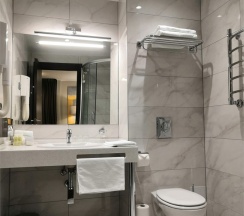 Эконом в Holiday Inn