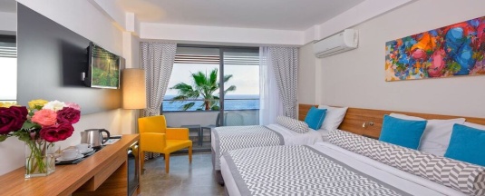 Одноместный номер Standard seafront в Floria Beach Hotel