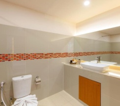 Семейный люкс в Club Bamboo Boutique Patong Beach Resort