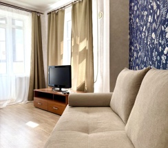 Апартаменты с балконом и с красивым видом из окна в Апартаменты Pskov City Apartments Юбилейная 40