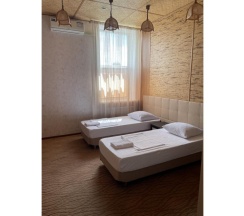 Номер полулюкс с 2 односпальными кроватями #22 в Red House