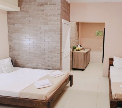 5ти местная студия с мини-кухней и видом на море  в Благовещенка