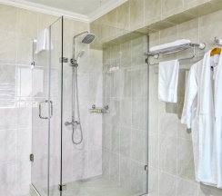 Двухместный люкс VIP двуспальная кровать в Shymkent Grand Hotel