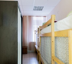 Стандартный четырехместный номер в Marseille