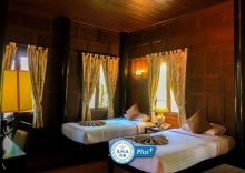 Двухместный номер Deluxe с балконом 2 отдельные кровати в Baan Amphawa Resort & Spa