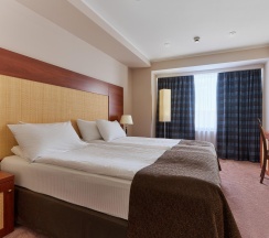 Номер стандарт улучшенный в Marins Park Hotel Москва Пражская