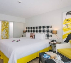 Двухместный номер Pool View Premier двуспальная кровать в Burasari Phuket Resort & Spa