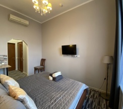 Улучшенная гостевая комната вид на город в На Невском