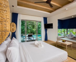 Двухместный номер Aqua Deluxe Pool Access двуспальная кровать в Курорт Mandarava Resort and Spa