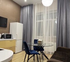 KISSKISS Апартаменты на 23 этаже 4 подъезд (г. Тюмень, ул. Малыгина д.90) в Rehome