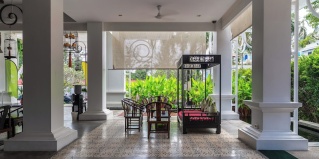 Карон: Курортный отель The Old Phuket Karon Beach Resort