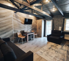 Комфорт + с балконом в City creek
