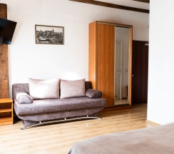 Полулюкс мансардный трехместный в Котбус