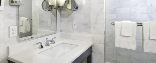 Двухместный номер Deluxe (2 отдельные кровати) в Fontainebleau Miami Beach