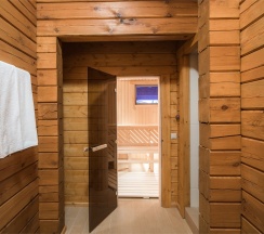 6-и местный улучшенный дом в Западном поселке в Бутик