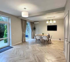 4-комнатный коттедж улучшенный в Солнце Тургенева