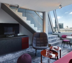 Двухместный полулюкс двуспальная кровать в Sofitel Munich Bayerpost