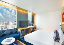 Двухместный номер Standard с видом на город двуспальная кровать в Aloft Bangkok Sukhumvit 11