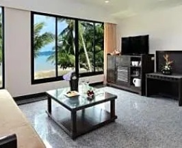 Люкс Executive рядом с пляжем в Panwa Beach Resort Phuket