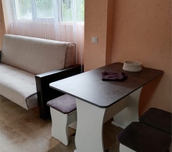 Джуниор Сьюит в Meduza